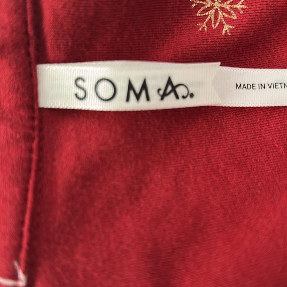 Red Snowflake Pajama Set - Picture 8 of 17